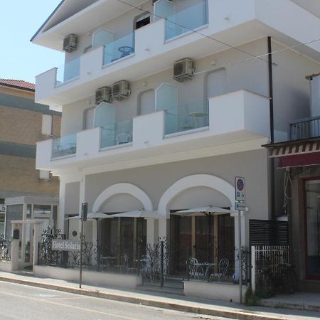 Hotel Solaris Giulianova Exterior photo